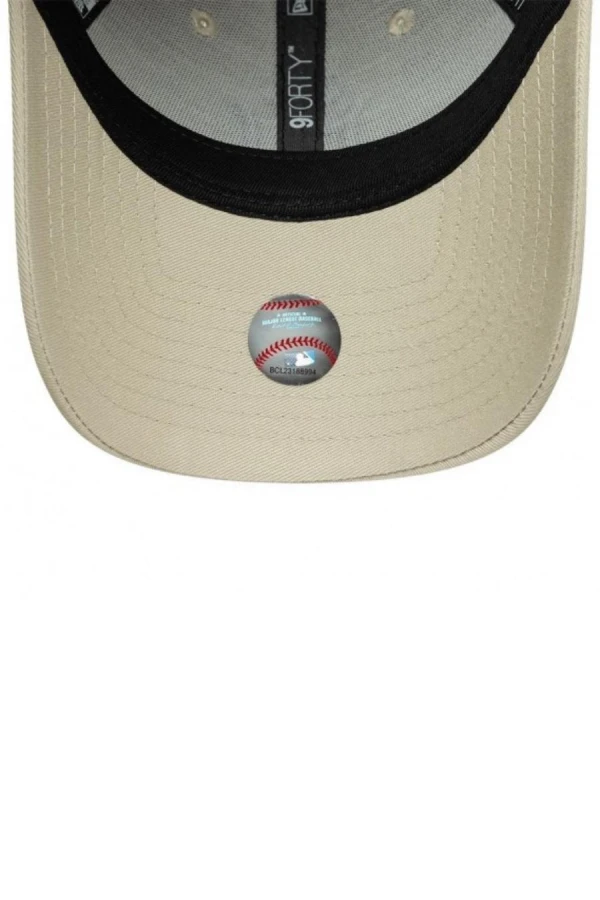 NEW ERA Cap WMNS LEAGUE ESS 9FORTY NEYYAN - BEIGE