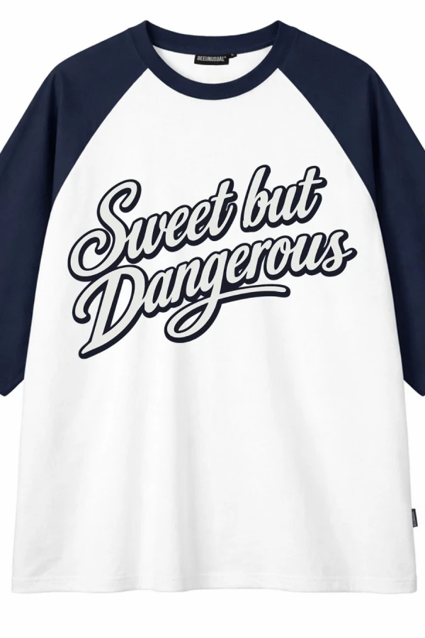 BEE UNUSUAL T-Shirt Sweet but Dangerous Oversized – Λευκό / Σκούρο Μπλε